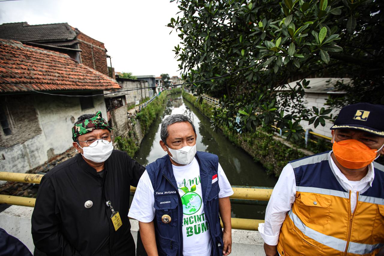 Pemkot Bandung Berupaya Tangani Banjir Dengan Normalisasi Sungai ...